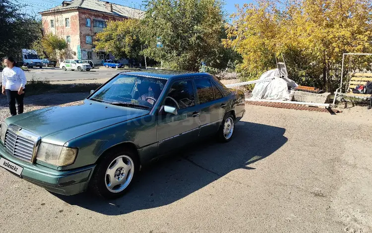 Mercedes-Benz E 200 1993 годаfor1 350 000 тг. в Семей