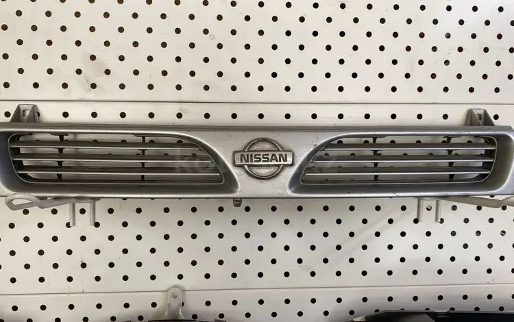 Решетка радиатора NIssan Sunny n14 1993 г. В. Оригинал.үшін15 000 тг. в Караганда