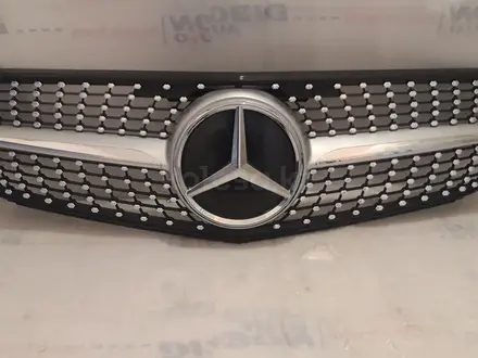 Mercedes-benz. Центральные решётки радиатора. за 120 000 тг. в Алматы – фото 16