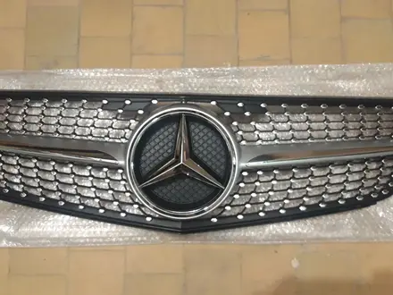 Mercedes-benz. Центральные решётки радиатора. за 120 000 тг. в Алматы – фото 6