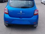 Renault Sandero 2018 года за 4 100 000 тг. в Уральск – фото 2