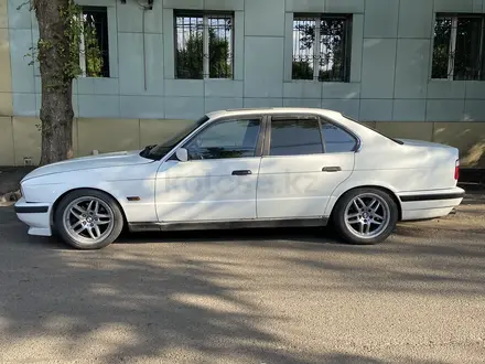 BMW 525 1991 года за 1 500 000 тг. в Алматы – фото 3