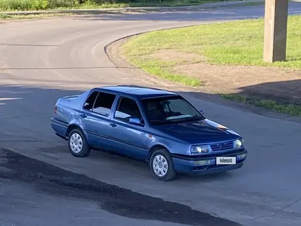 Volkswagen Vento 1994 года за 1 250 000 тг. в Караганда – фото 9