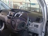 Toyota Voxy 2003 годаүшін4 700 000 тг. в Усть-Каменогорск – фото 4