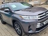 Toyota Highlander 2018 года за 15 500 000 тг. в Алматы – фото 3