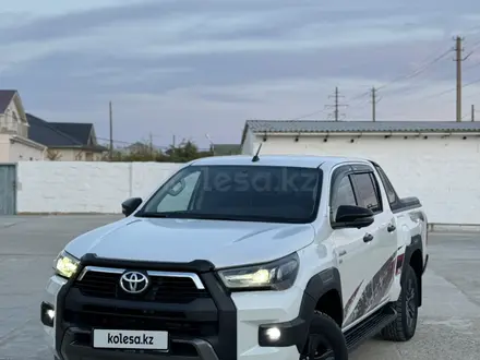 Toyota Hilux 2022 года за 22 500 000 тг. в Актау