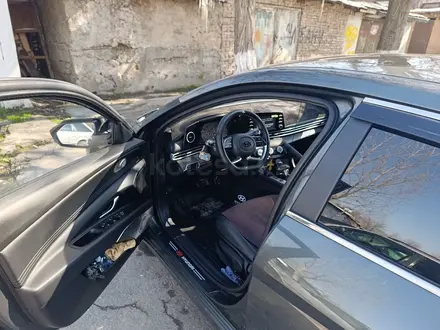 Hyundai Elantra 2024 года за 10 300 000 тг. в Шымкент – фото 3
