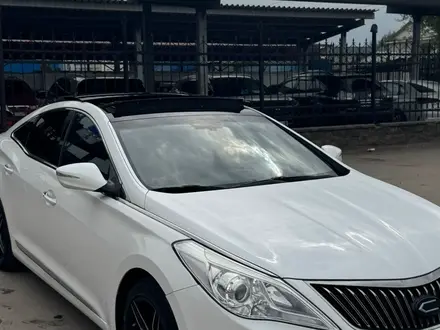 Hyundai Grandeur 2014 года за 8 600 000 тг. в Алматы – фото 16