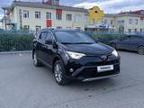 Toyota RAV4 2018 года за 13 500 000 тг. в Уральск