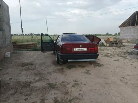 BMW 520 1990 года за 720 000 тг. в Алматы – фото 2