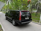 Cadillac Escalade 2006 годаүшін8 500 000 тг. в Алматы