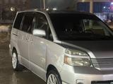 Toyota Voxy 2005 годаfor4 000 000 тг. в Атырау