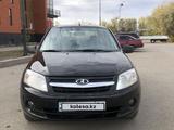 ВАЗ (Lada) Granta 2190 2013 годаfor2 400 000 тг. в Актобе