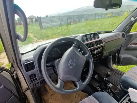 Toyota Land Cruiser Prado 2000 года за 6 750 000 тг. в Алматы – фото 16