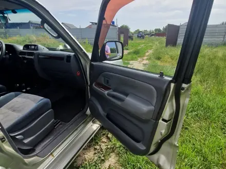 Toyota Land Cruiser Prado 2000 года за 6 750 000 тг. в Алматы – фото 7