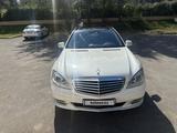 Mercedes-Benz S 350 2010 года за 9 500 000 тг. в Астана – фото 3