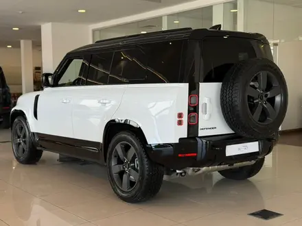 Land Rover Defender X-Dynamic SE 2025 года за 81 180 000 тг. в Астана – фото 4