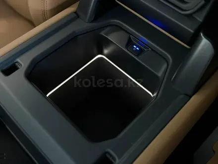 Land Rover Defender X-Dynamic SE 2025 года за 81 180 000 тг. в Астана – фото 12