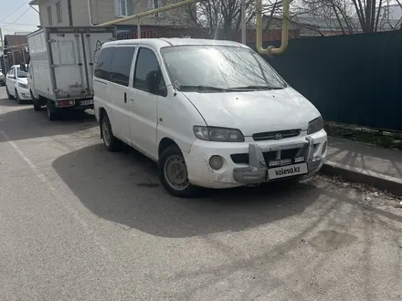 Hyundai Starex 1999 года за 1 700 000 тг. в Алматы