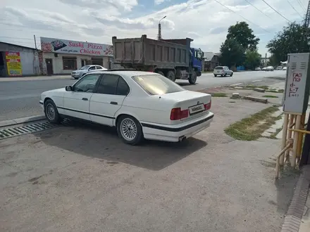 BMW 525 1990 года за 1 200 000 тг. в Тараз – фото 2