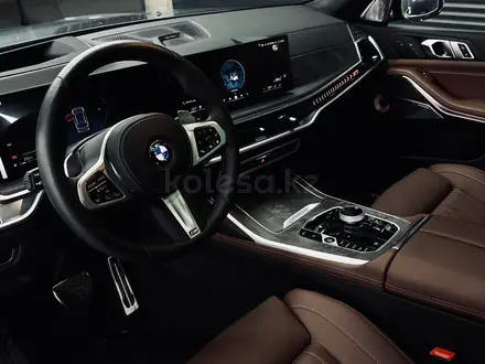 BMW X7 XDrive 40i 2025 года за 83 000 000 тг. в Алматы – фото 13
