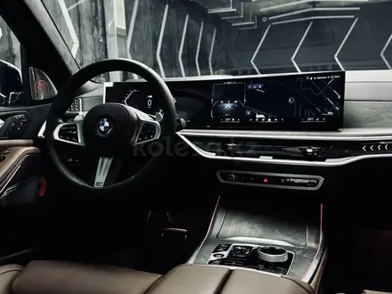 BMW X7 XDrive 40i 2025 года за 83 000 000 тг. в Алматы – фото 29