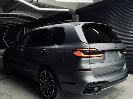 BMW X7 XDrive 40i 2025 года за 83 000 000 тг. в Алматы – фото 32