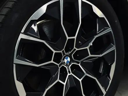 BMW X7 XDrive 40i 2025 года за 83 000 000 тг. в Алматы – фото 6