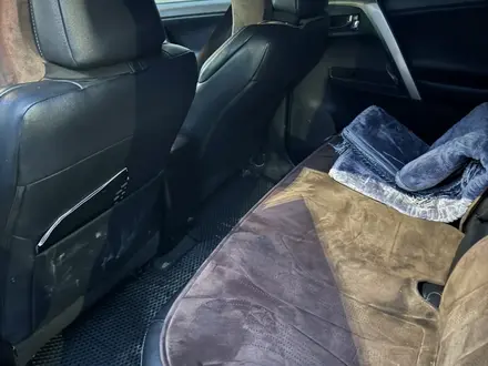 Toyota RAV4 2015 года за 7 000 000 тг. в Актау – фото 5