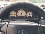 Mercedes-Benz CLK 230 1998 годаfor2 300 000 тг. в Семей – фото 4