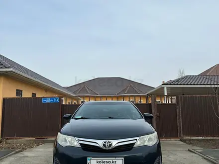 Toyota Camry 2013 года за 7 400 000 тг. в Атырау