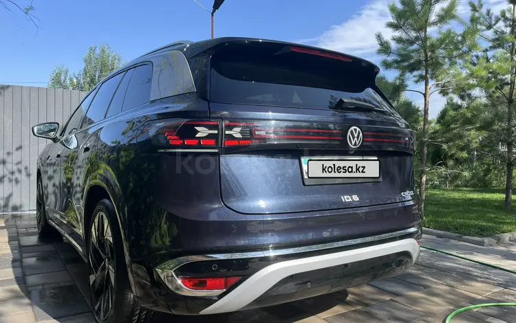 Volkswagen ID.6 2023 годаүшін11 000 000 тг. в Алматы
