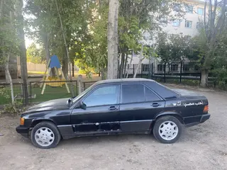 Mercedes-Benz 190