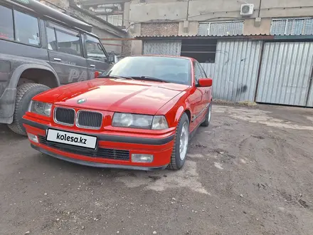 BMW 318 1994 года за 1 500 000 тг. в Алматы