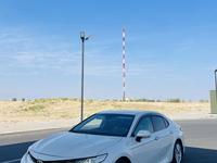 Toyota Camry 2020 года за 13 750 000 тг. в Шымкент