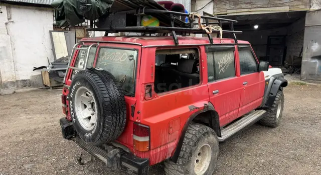Nissan Patrol, 1993