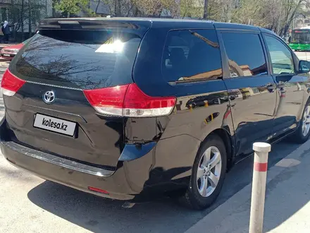 Toyota Sienna 2012 года за 11 200 000 тг. в Алматы