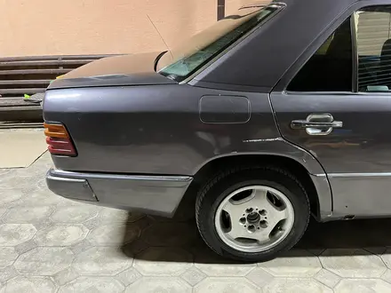 Mercedes-Benz E 230 1992 года за 1 300 000 тг. в Кызылорда