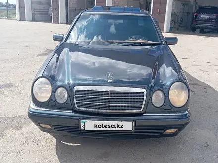 Mercedes-Benz E 280 1997 года за 3 200 000 тг. в Жезказган – фото 3