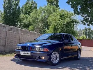 BMW 528