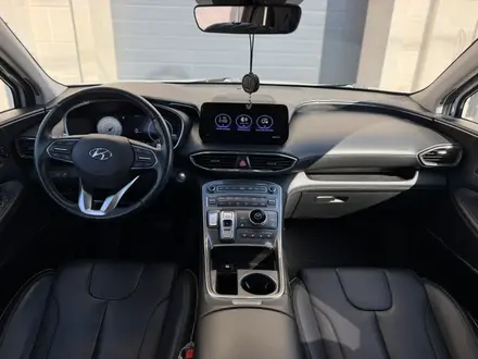 Hyundai Santa Fe 2023 года за 18 000 000 тг. в Караганда – фото 16