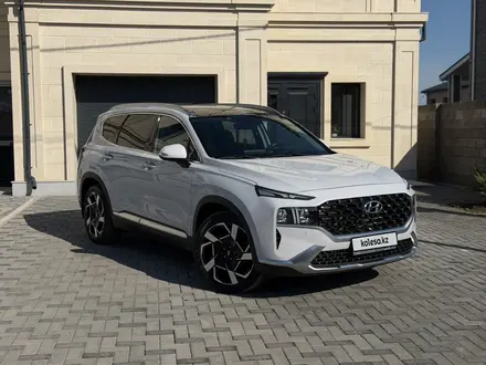 Hyundai Santa Fe 2023 года за 18 000 000 тг. в Караганда