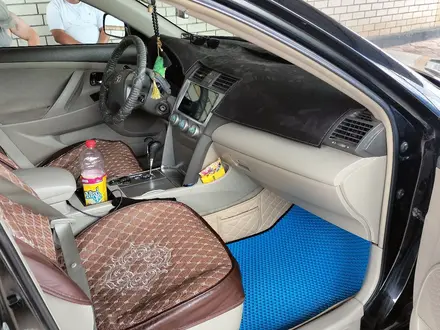 Toyota Camry 2006 года за 5 300 000 тг. в Актобе – фото 6
