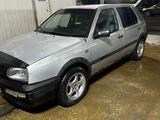 Volkswagen Golf 1995 годаүшін1 600 000 тг. в Тараз