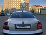 Volkswagen Passat 2002 годаfor2 500 000 тг. в Астана – фото 2