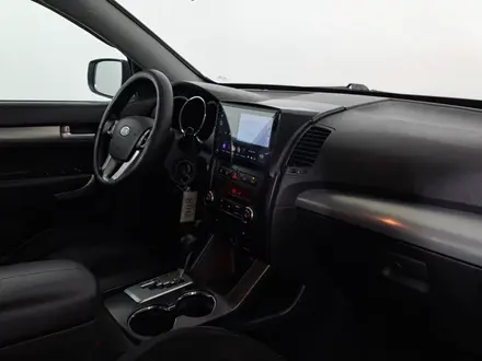 Kia Sorento 2012 года за 7 490 000 тг. в Астана – фото 15