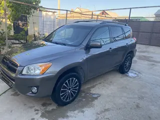 Toyota RAV4, 2012