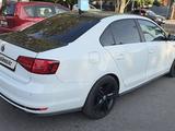 Volkswagen Jetta 2017 года за 13 500 000 тг. в Караганда – фото 5