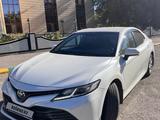 Toyota Camry 2019 года за 12 900 000 тг. в Шымкент – фото 5