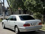 Mercedes-Benz E 240 1999 года за 3 650 000 тг. в Алматы – фото 3